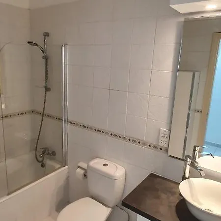 Lovely 1 Bedroom In Hills Complex بييا